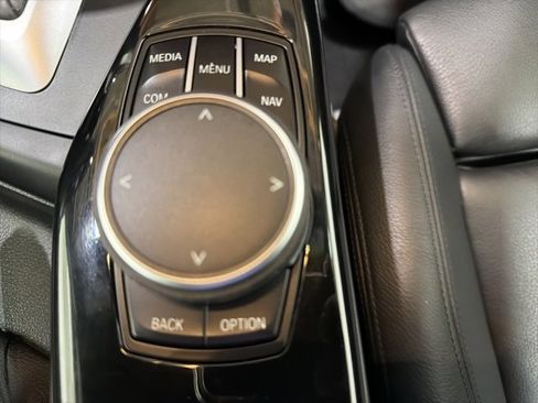 Used 2018 BMW 230i xDrive Convertible image 38