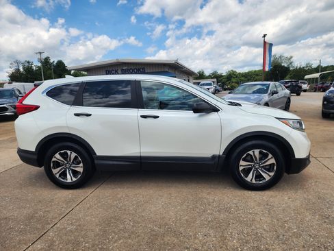 Used 2018 Honda CR-V LX image 3