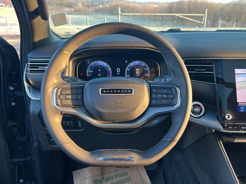 Used 2023 Jeep Wagoneer Series II w/ Convenience Group I image 35