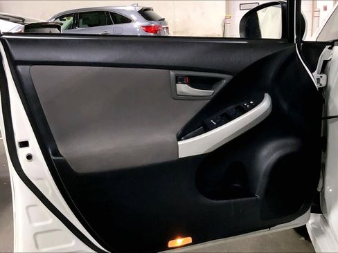 Used 2014 Toyota Prius Two image 21