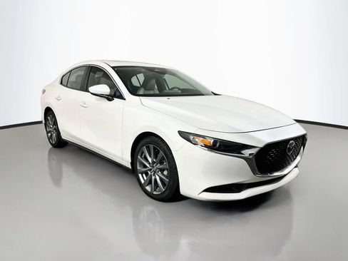 Used 2024 MAZDA MAZDA3 s FWD image 3