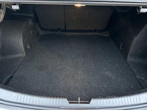 Used 2023 Chevrolet Malibu LT FWD image 9