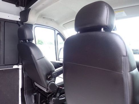 Used 2024 RAM ProMaster 2500 w/ Convenience Group FWD image 12
