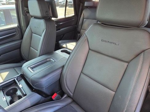 Used 2024 GMC Yukon Denali w/ Advanced Technology Package AWD/4WD image 12