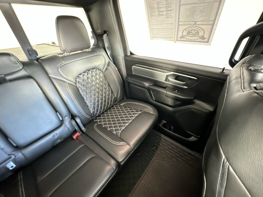 Used 2022 RAM 1500 Big Horn AWD/4WD image 14
