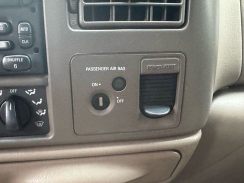 Used 2000 Ford F350 XLT image 29