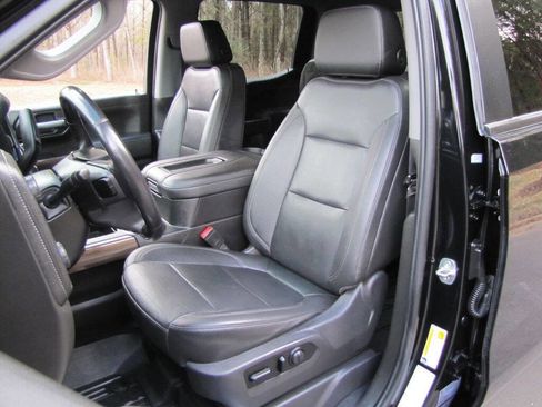 Used 2021 Chevrolet Silverado 1500 LT Trail Boss w/ LT Trail Boss Premium Package image 17