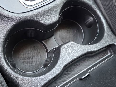 Used 2020 Jeep Cherokee Limited image 47