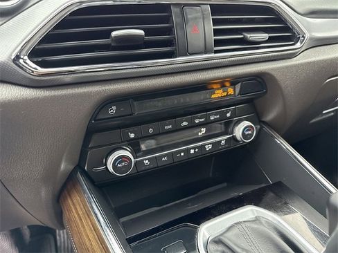 Used 2023 MAZDA CX-9 Signature image 19