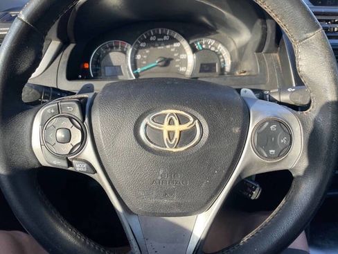 Used 2014 Toyota Camry SE w/ Fleet Convenience Package FWD image 32