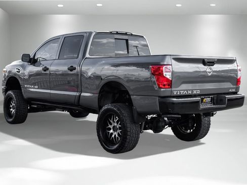 Used 2019 Nissan Titan S w/ S Utility Package image 8