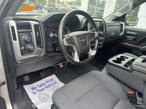 Used 2018 GMC Sierra 1500 SLE w/ SLE Value Package AWD/4WD image 10