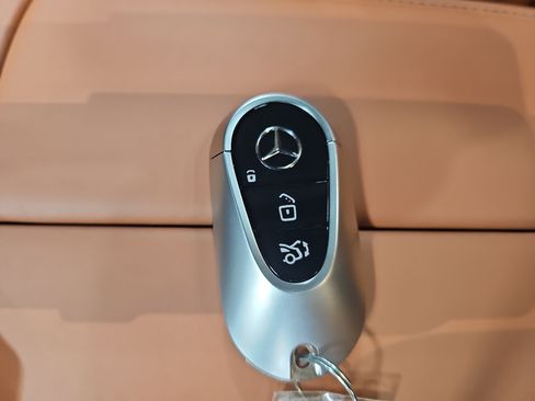 Certified 2023 Mercedes-Benz S 580 4MATIC Sedan image 36