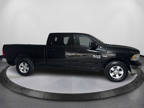 Used 2019 RAM 1500 Classic SLT image 4
