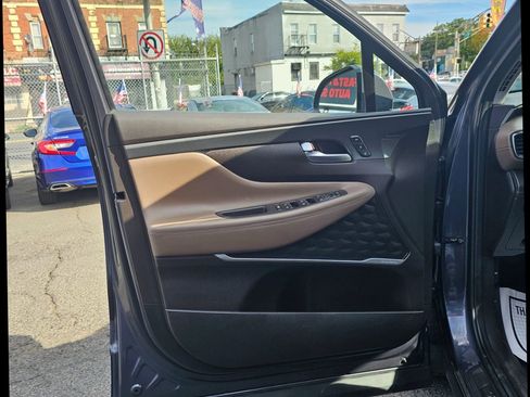 Used 2022 Hyundai Santa Fe Limited image 11