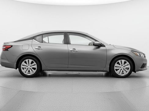 Used 2025 Nissan Sentra S FWD image 11