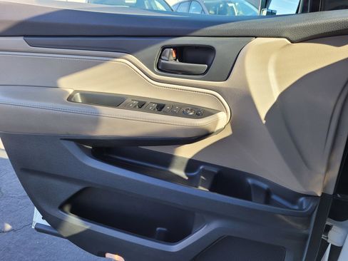 Used 2019 Honda Odyssey EX image 23