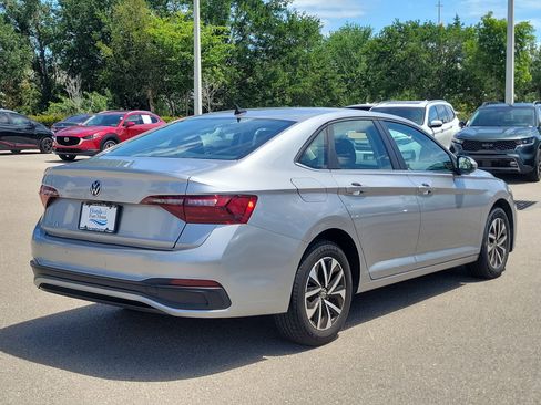 Used 2024 Volkswagen Jetta S image 3