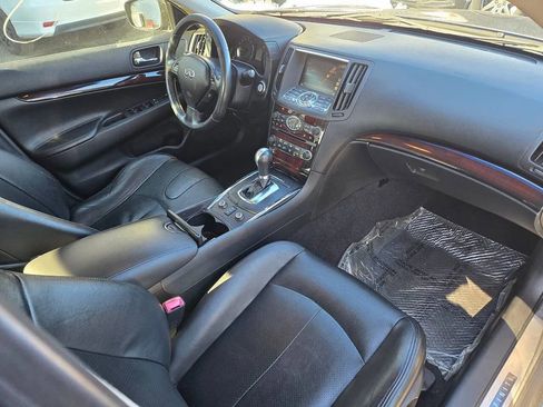 Used 2013 INFINITI G37 x Sedan w/ Premium Pkg image 12