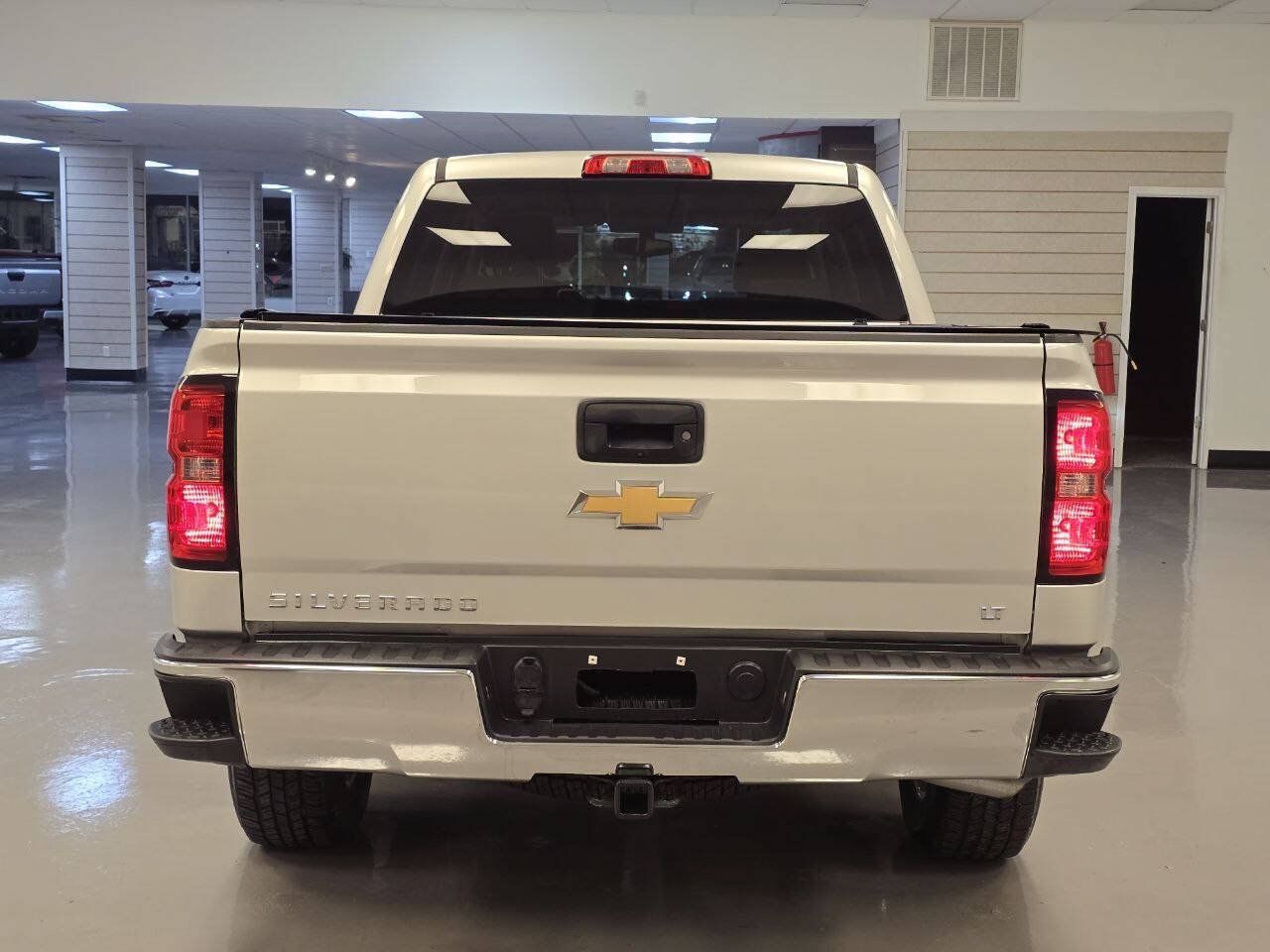 Used 2018 Chevrolet Silverado 1500 LT w/ All Star Edition RWD image 4
