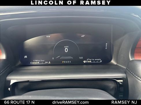 Used 2023 Lincoln Nautilus Reserve image 16