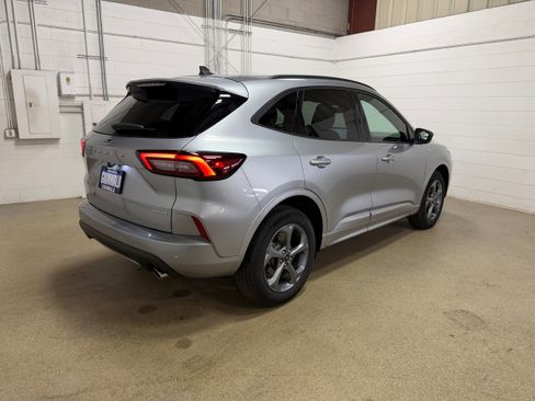 Certified 2023 Ford Escape ST-Line w/ Tech Pack #1 image 7