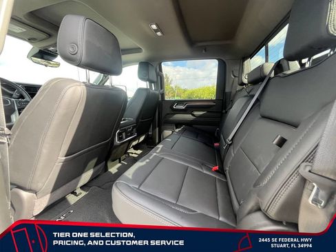 Used 2025 GMC Sierra 3500 Denali w/ Denali Reserve Package AWD/4WD image 12