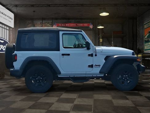 Used 2022 Jeep Wrangler Sport AWD/4WD image 7