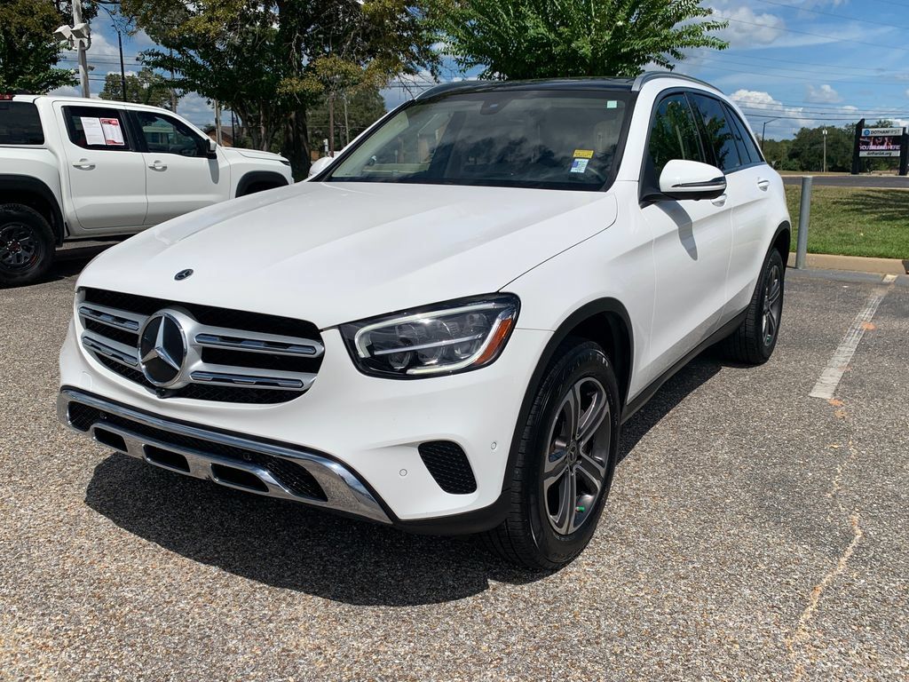 Used 2021 Mercedes-Benz GLC 300 image 4