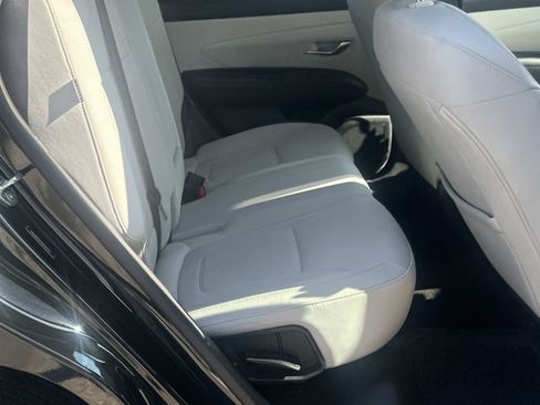 Used 2025 Hyundai Tucson SEL FWD image 15