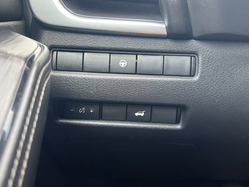 Certified 2021 Nissan Rogue SL w/ Premium Package FWD image 13
