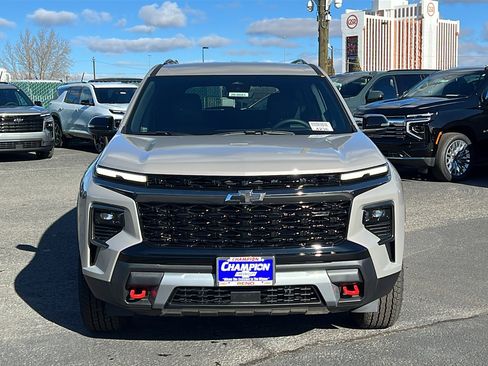 New 2026 Chevrolet Traverse Z71 w/ Driver Confidence Package image 2