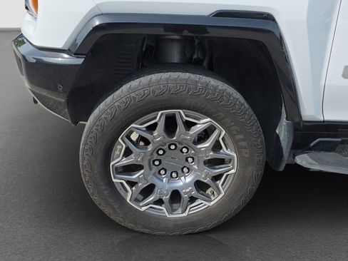 Used 2024 GMC Hummer EV 3X AWD/4WD image 4