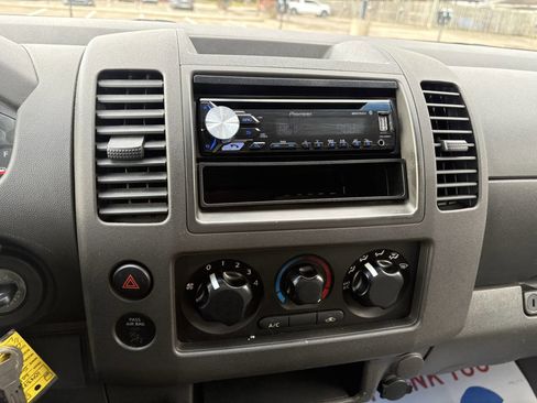 Used 2011 Suzuki Equator 2WD Extended Cab image 19