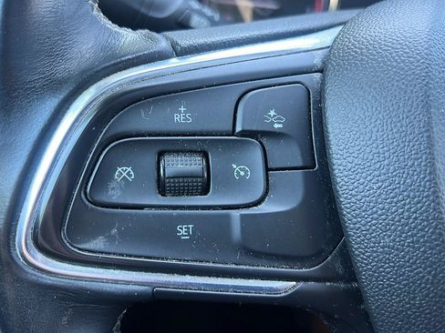 Used 2022 Buick Encore GX Select w/ Experience Buick Package FWD image 36