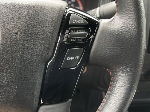 Used 2024 Nissan Frontier Pro-X image 21