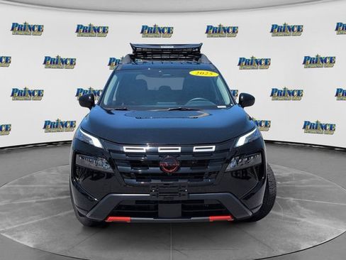 Used 2025 Nissan Rogue SV AWD/4WD image 14