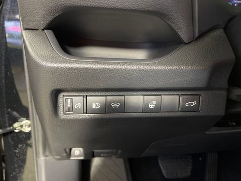 Certified 2023 Toyota RAV4 SE image 28