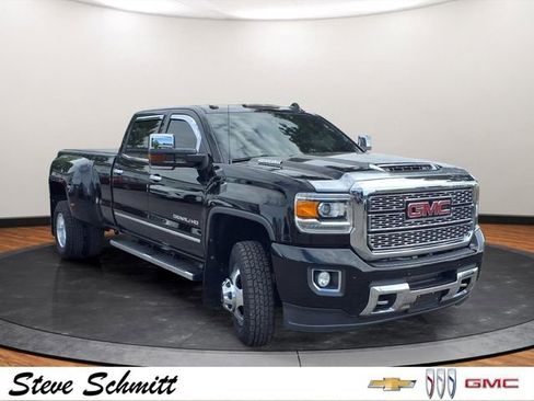 Certified 2018 GMC Sierra 3500 Denali w/ Duramax Plus Package AWD/4WD image 29