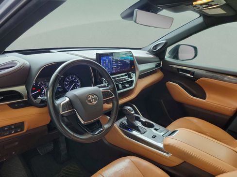 Used 2020 Toyota Highlander Platinum image 22