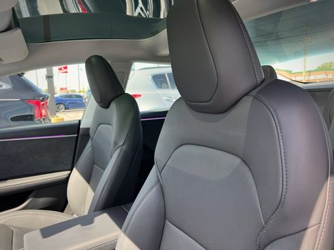 Used 2024 Tesla Model 3 Long Range AWD/4WD image 37