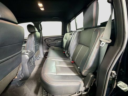 Used 2021 Nissan Titan PRO-4X w/ Pro-4x Convenience Package AWD/4WD image 25