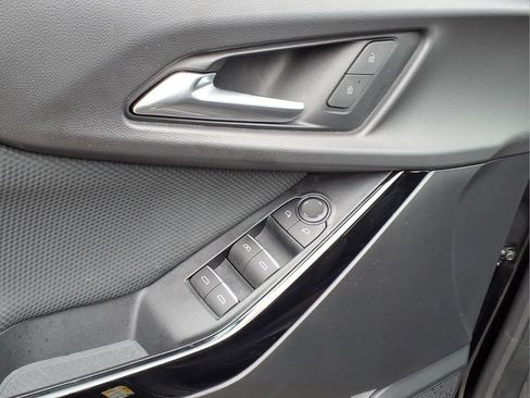 Used 2025 Chevrolet Equinox RS w/ Safety and Technology Package FWD image 15