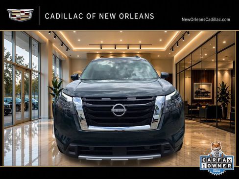 Used 2025 Nissan Pathfinder Platinum FWD image 9