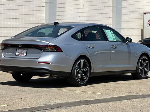 Used 2026 Honda Accord SE image 5