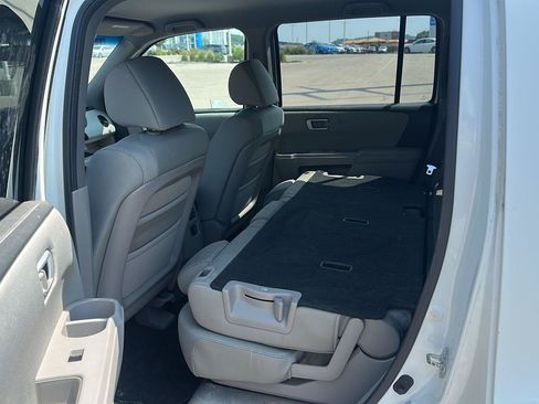 Used 2011 Honda Pilot EX image 17