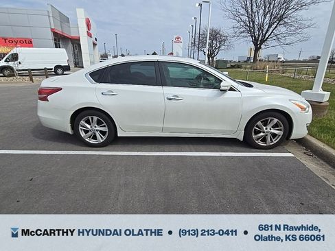 Used 2013 Nissan Altima 2.5 SV w/ 2.5SV Convenience Pkg FWD image 10