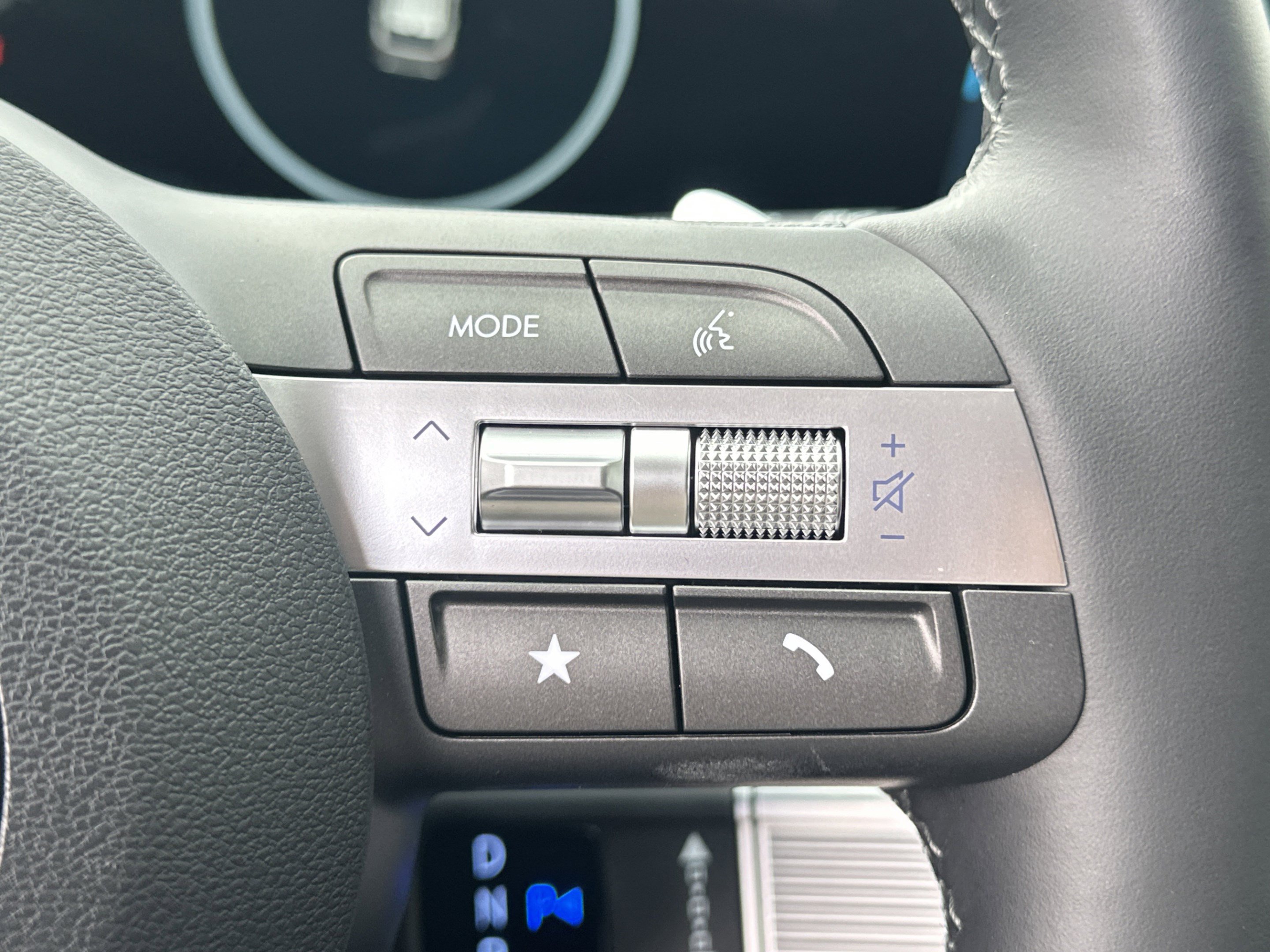New 2026 Hyundai Kona Limited FWD image 17