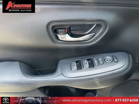 Used 2024 Honda HR-V EX-L image 17