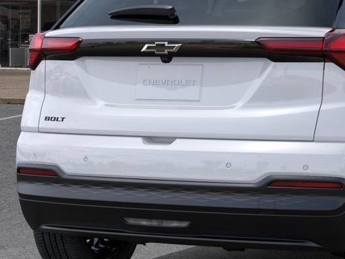 New 2027 Chevrolet Bolt LT w/ Comfort Package FWD image 15